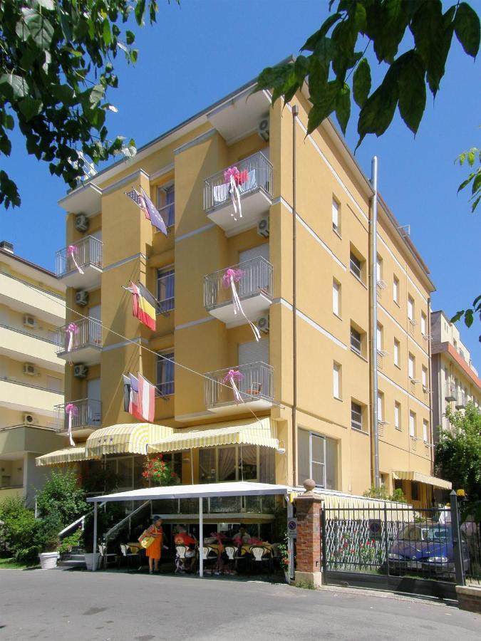 Hotel Giumer Rimini Zewnętrze zdjęcie