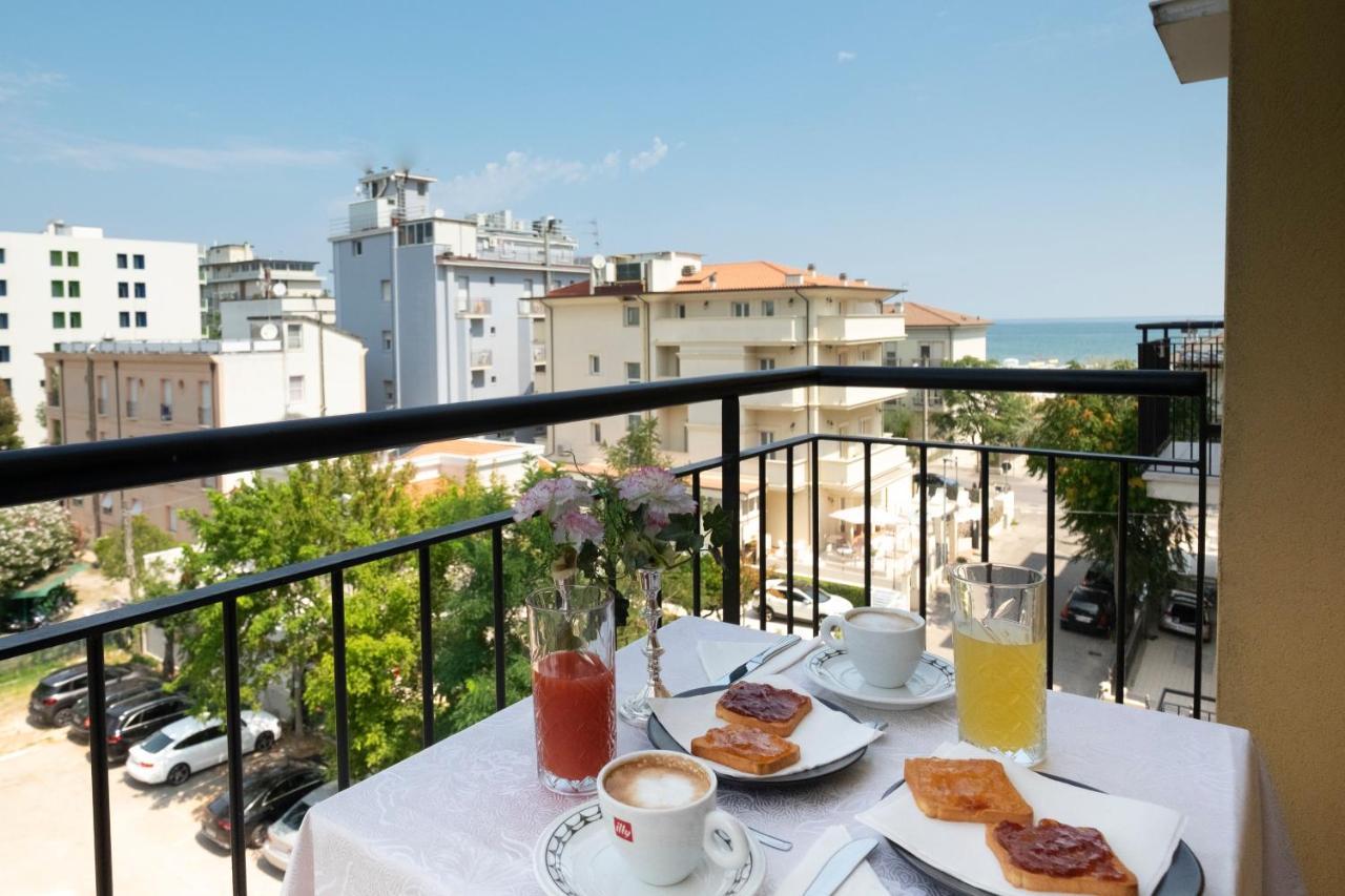 Hotel Giumer Rimini Zewnętrze zdjęcie